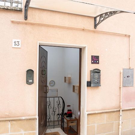 Susu Apartment Brindisi Eksteriør bilde